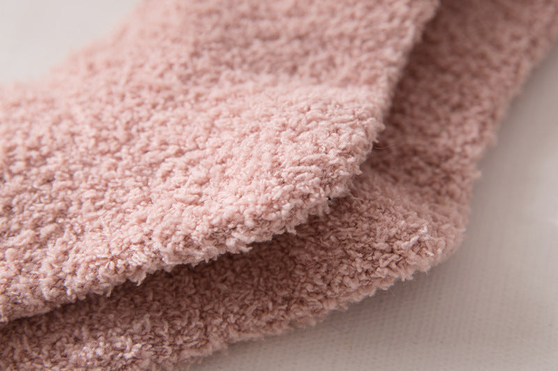 秋冬刺繡愛心珊瑚絨襪